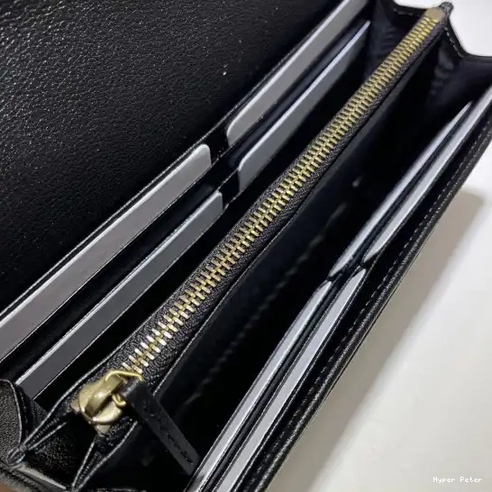 Hyper Peter Diana with Gucci chain bamboo wallet 0511
